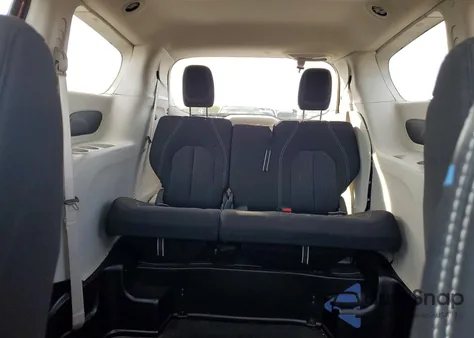 2022 Chrysler Voyager Lx z USA, uszkodzony, nr VIN 2C4RC1CG3NR163011